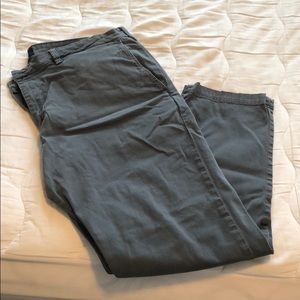 Men’s 38x32 AE Navy/Gray Flat Front Pants
